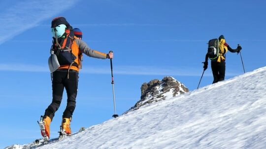 Skisport for begyndere: Sådan kommer du godt i gang på pisterne
