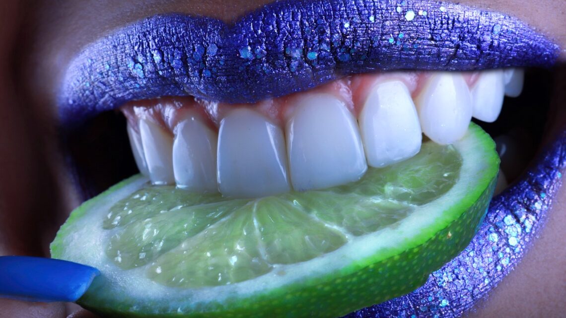 Smile Makeovers: Hvordan tandlæger kan forvandle dit smil